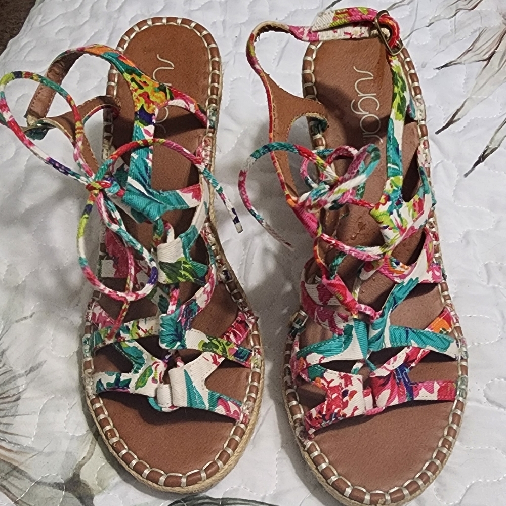 Shoes - Picture 3 of 3